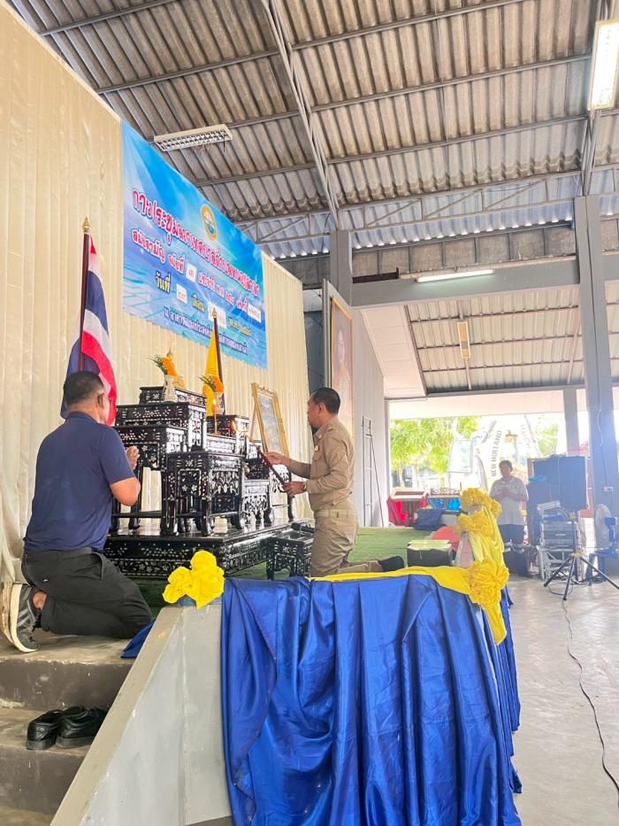 การประชุมสภาเทศบาลตำบลหนองเสาเล้า สมั...